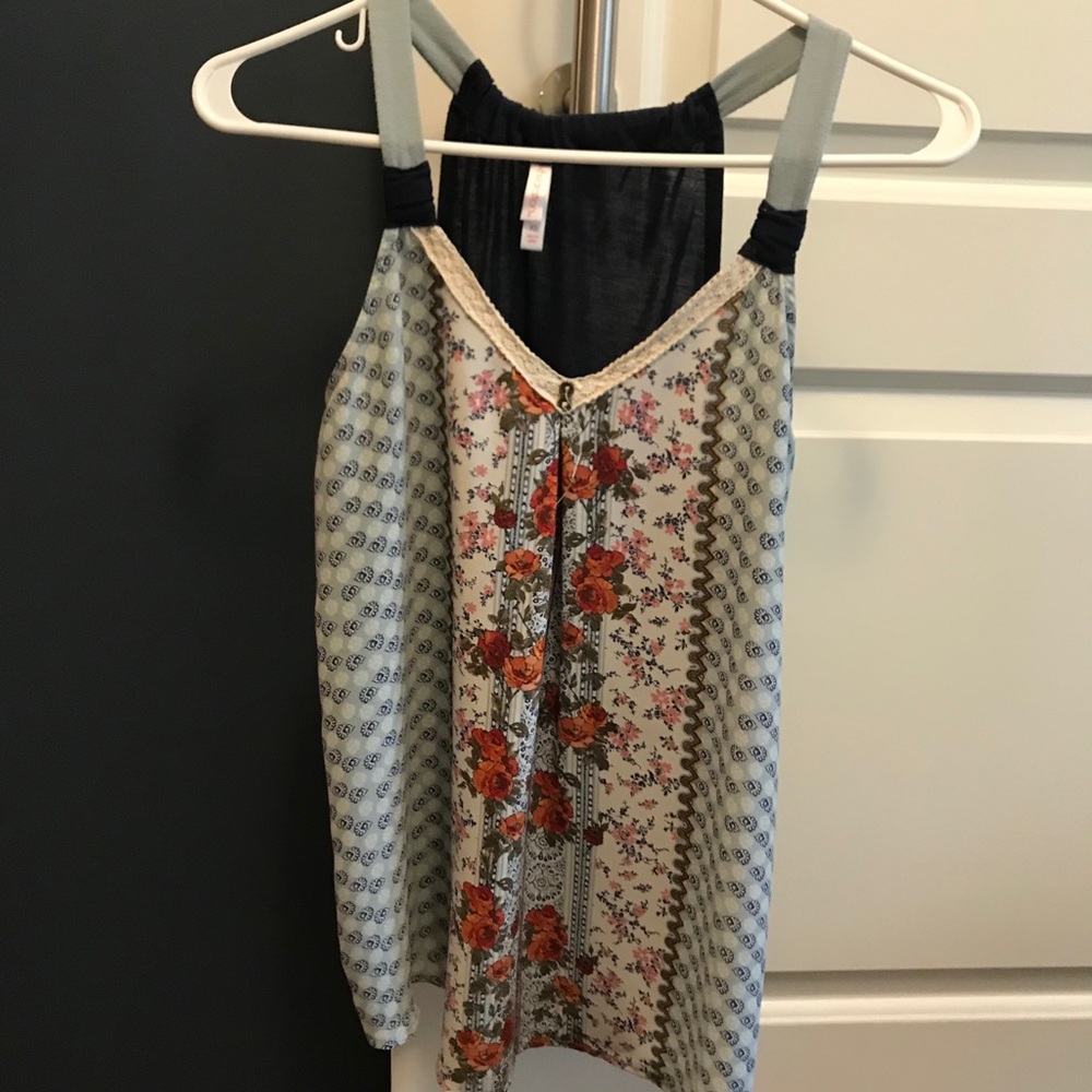 Xhilaration tank top